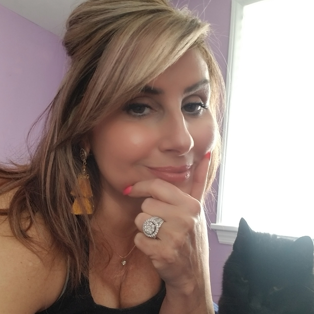 Meet your Posher, Sherry